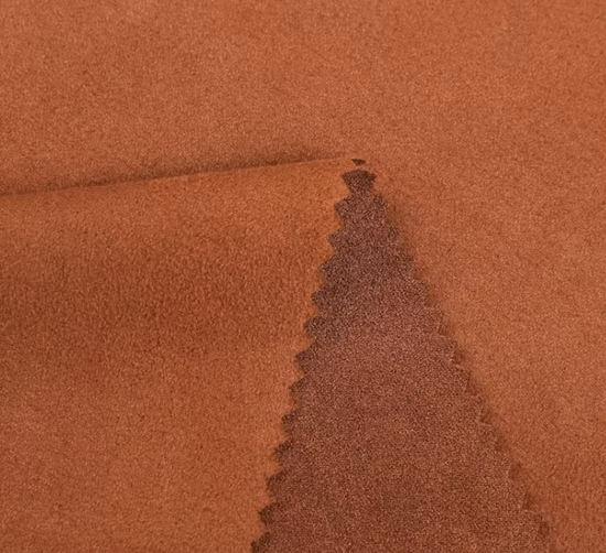 Gebürsteter, einseitiger Tecido-Wildlederstoff, Pelzimitatstoff für Kleidungsstücke